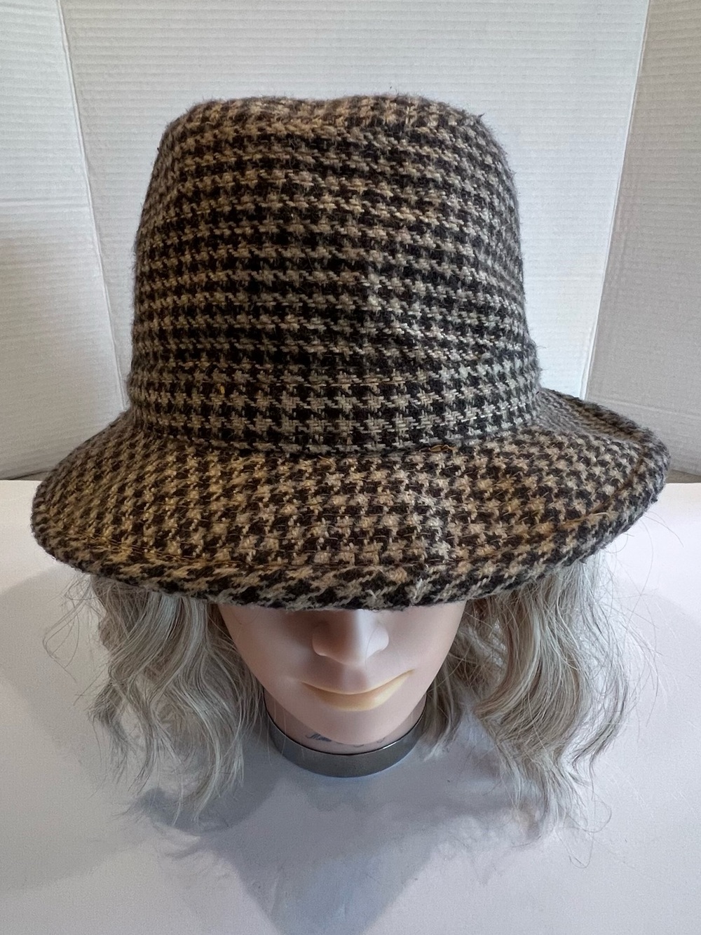 Vintage totes rain rolls right off Bucket Fedora Houndstooth Hat Sz 7-7 1/2